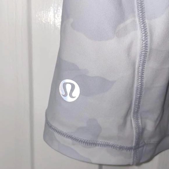 Cute Lululemon Cropped Sculpt Tank Incognito Camo Alpine White Multi - Picture 3 of 6